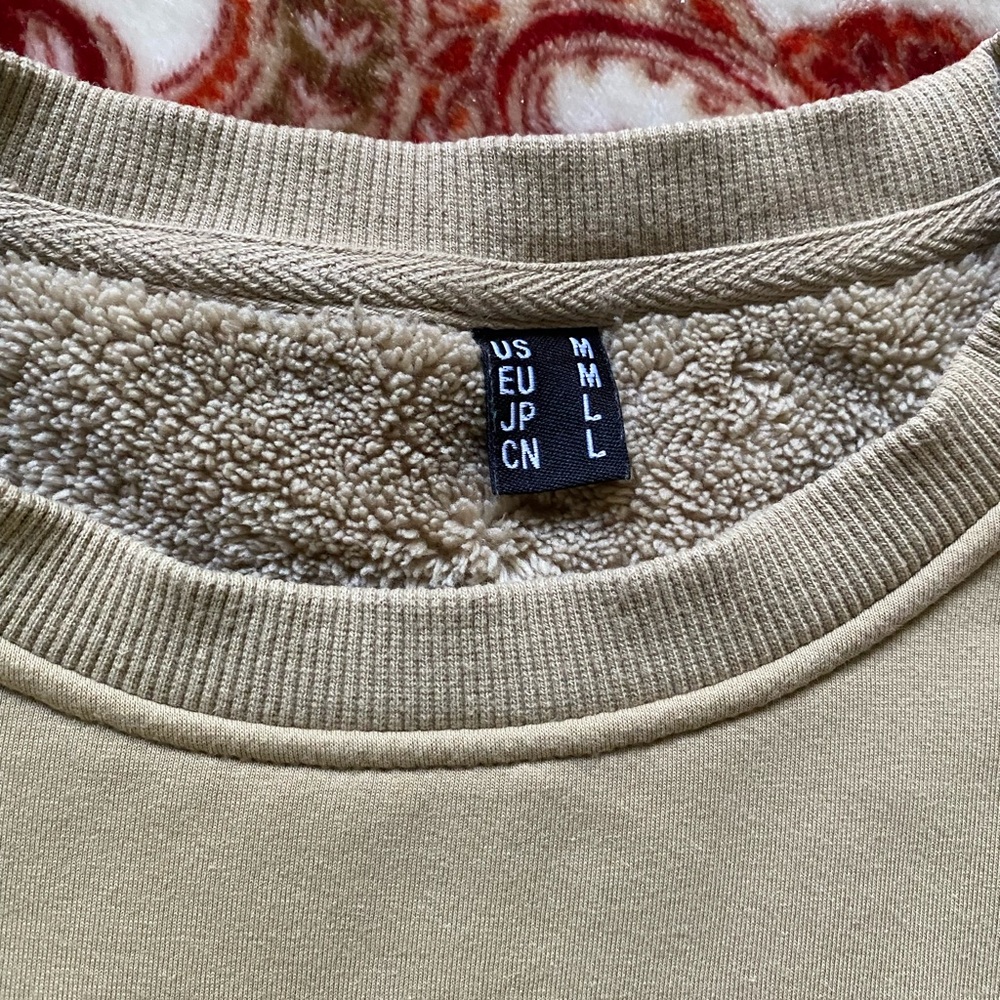 Sweatshirt - Picture 2 of 13